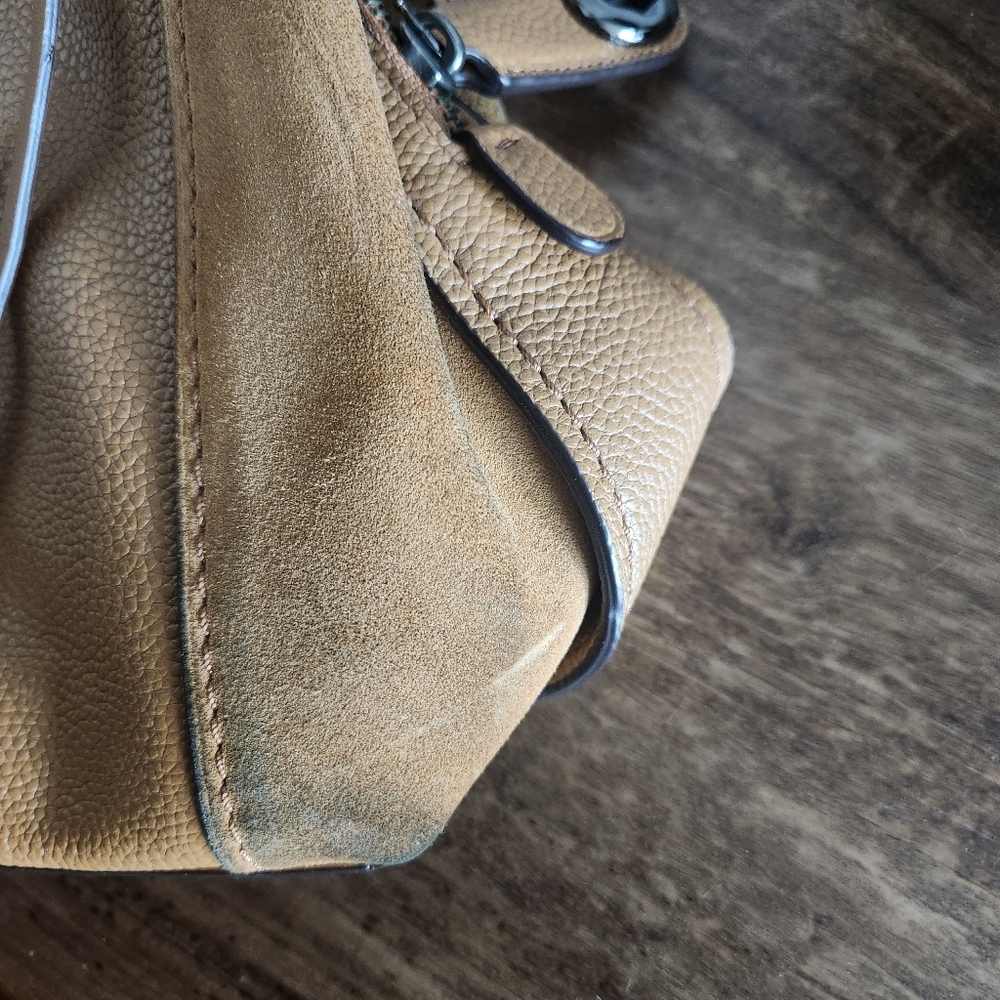 Coach Handbag - Picture 7 of 7